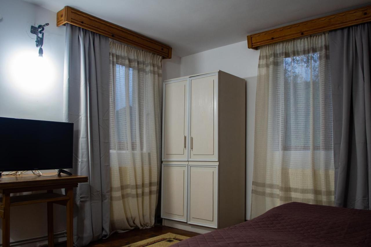 Appartement Surasul Muntelui à Dragoslavele Extérieur photo